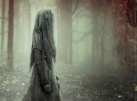  La Llorona:  A Timeless Colombian Tale of Loss, Love, and Regret!