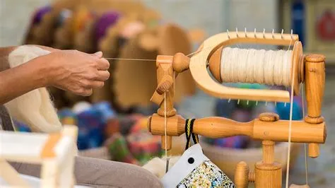  The Yarn Spinner: An Intriguing Tapestry Woven From 5th Century Pakistani Folklore!